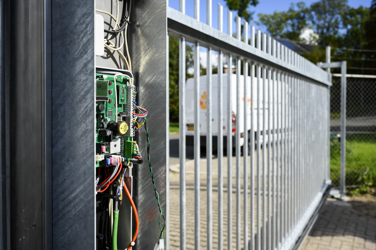 EgroService_Radardetectie_Microwave-Sensor-at-Dock